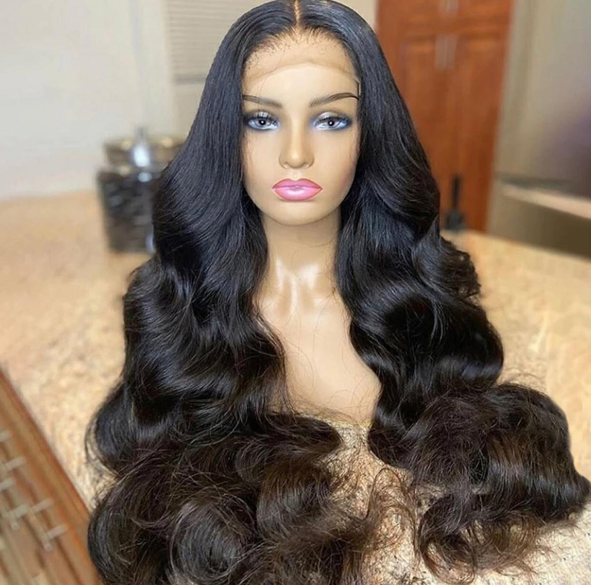 Black straight wig